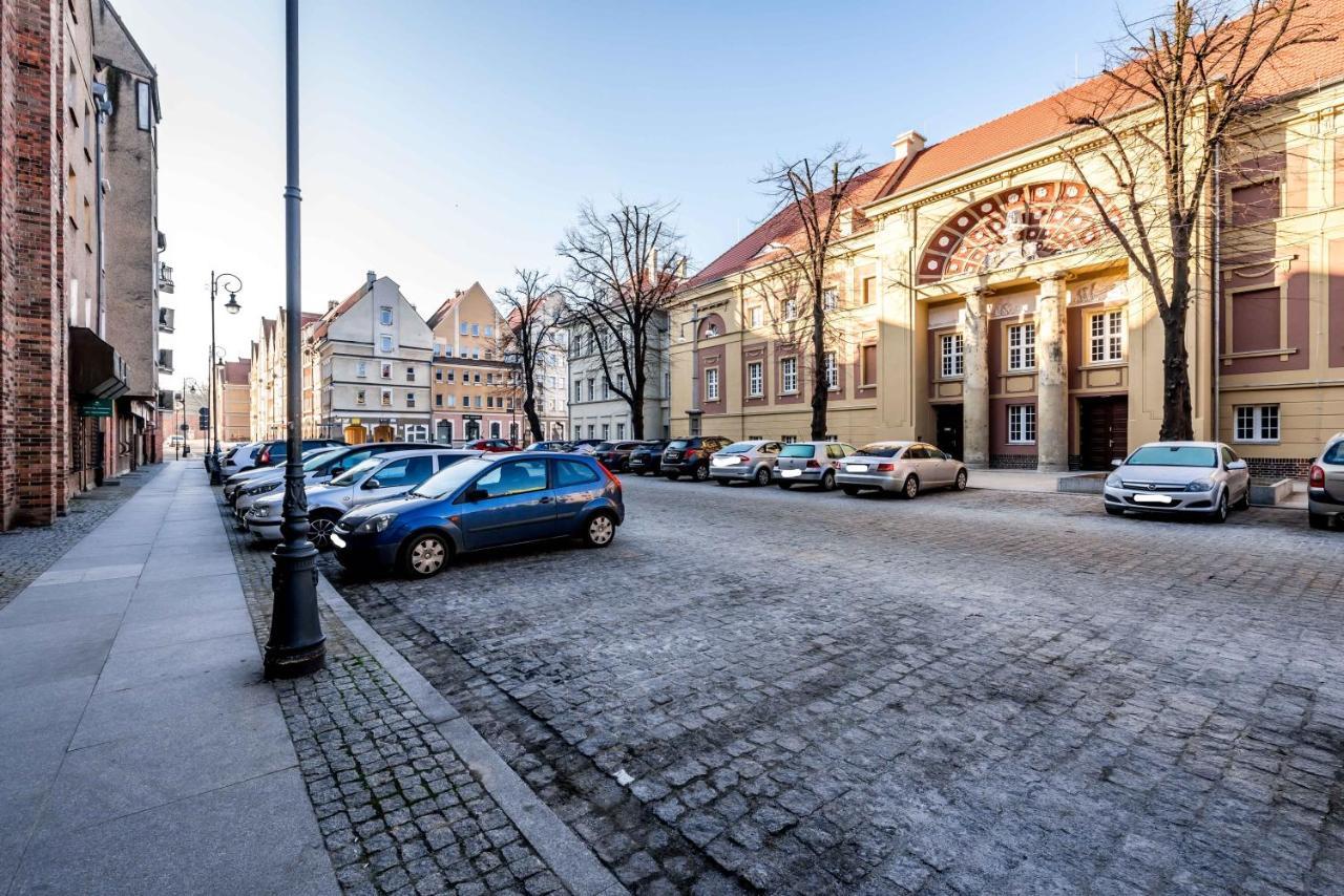 Theatre Apartment - Apartament Przy Rynku W Glogowie المظهر الخارجي الصورة